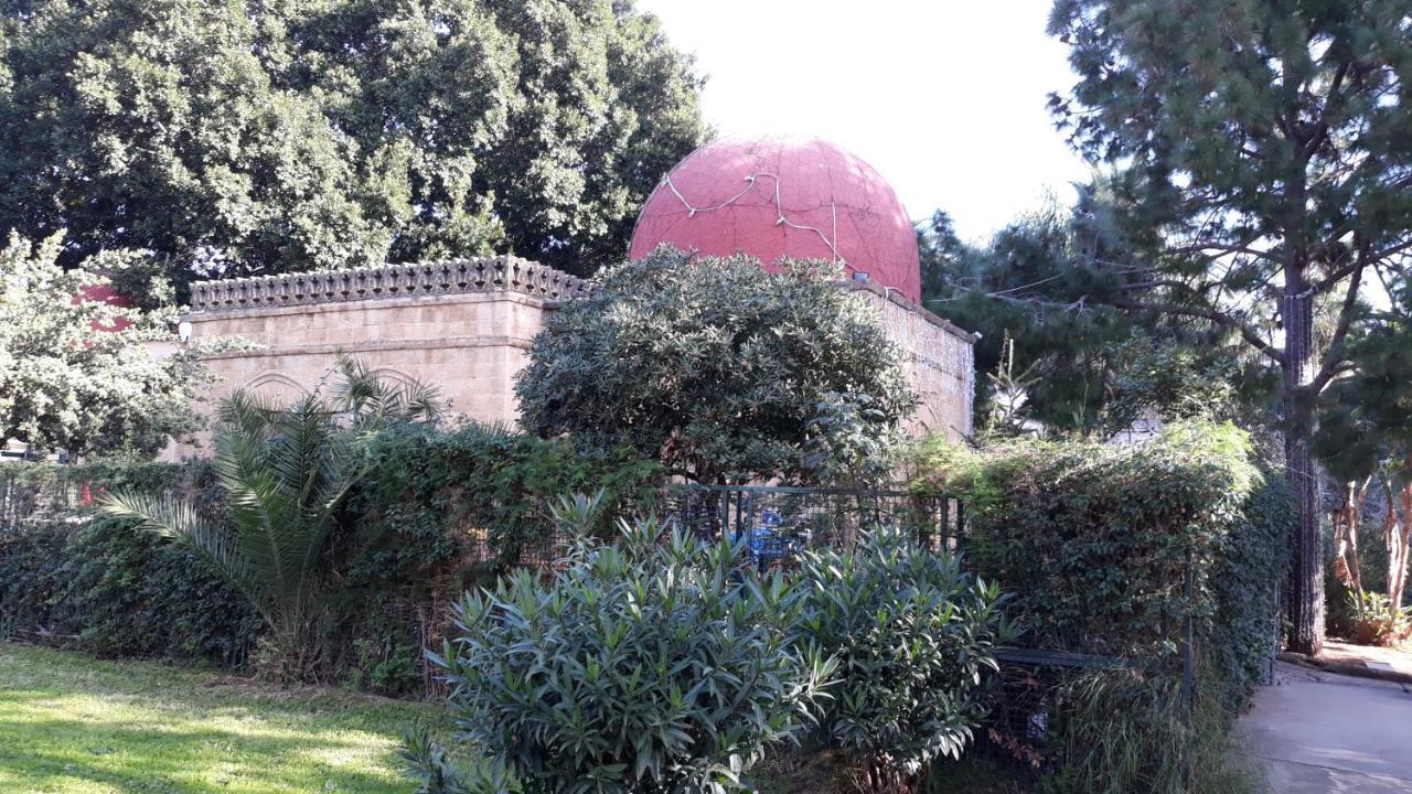 Hotel Kosié - il comfort di classe con due matrimoniali e due bagni indipendenti Palermo Esterno foto