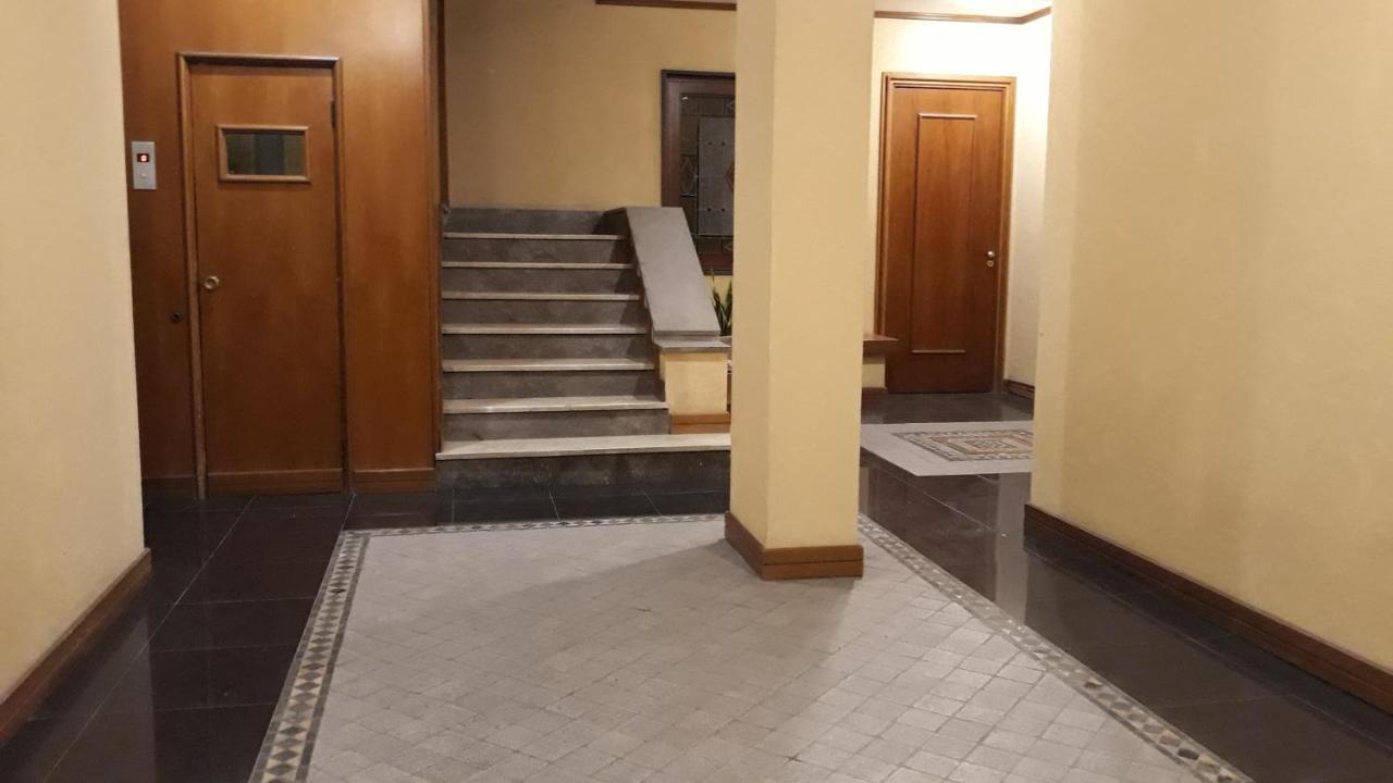 Hotel Kosié - il comfort di classe con due matrimoniali e due bagni indipendenti Palermo Esterno foto