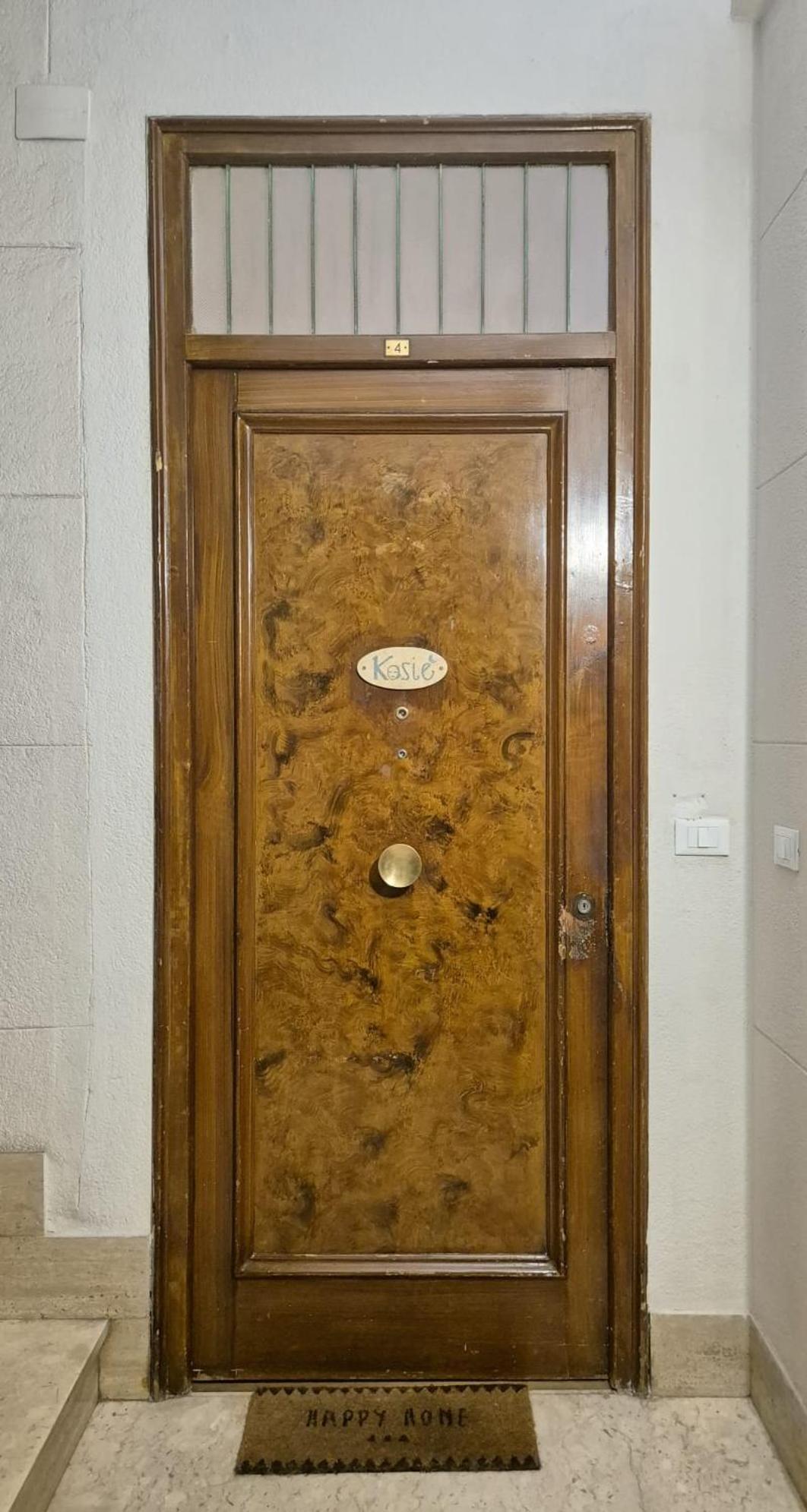 Hotel Kosié - il comfort di classe con due matrimoniali e due bagni indipendenti Palermo Esterno foto
