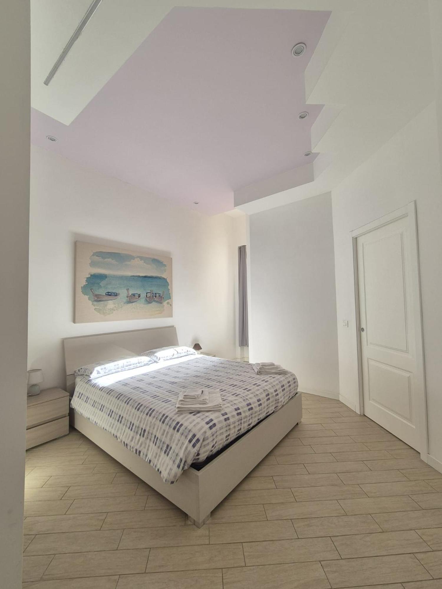 Hotel Kosié - il comfort di classe con due matrimoniali e due bagni indipendenti Palermo Esterno foto