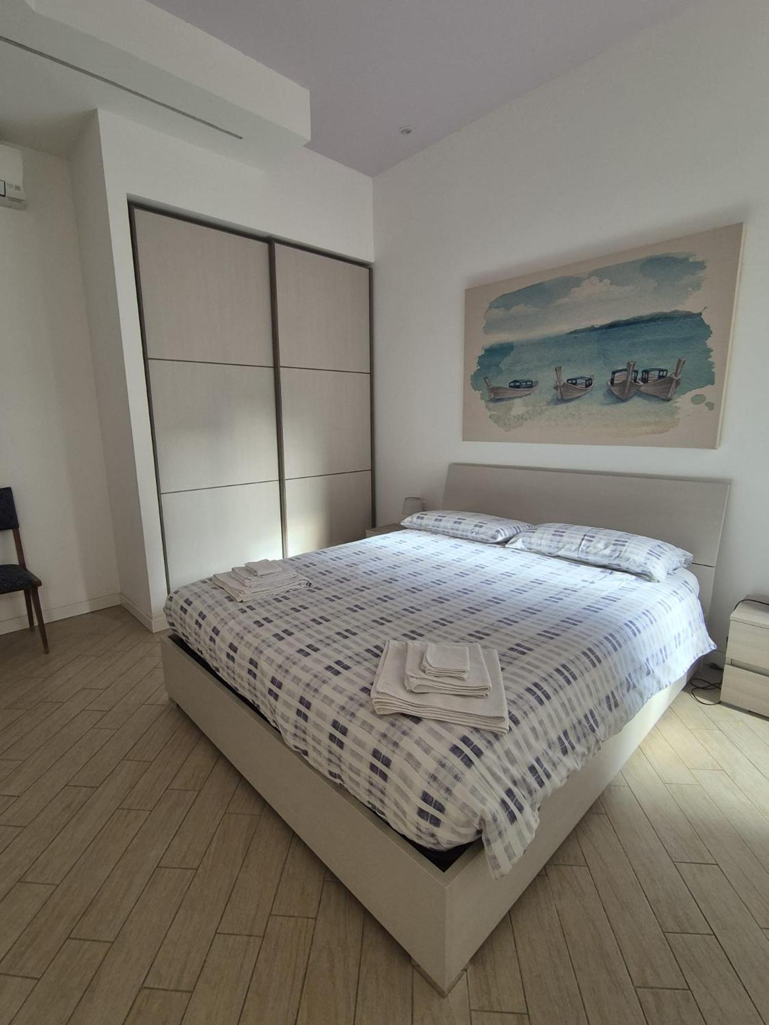 Hotel Kosié - il comfort di classe con due matrimoniali e due bagni indipendenti Palermo Esterno foto