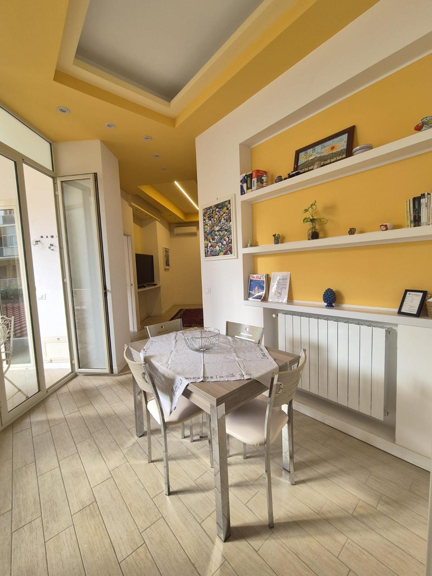 Hotel Kosié - il comfort di classe con due matrimoniali e due bagni indipendenti Palermo Esterno foto