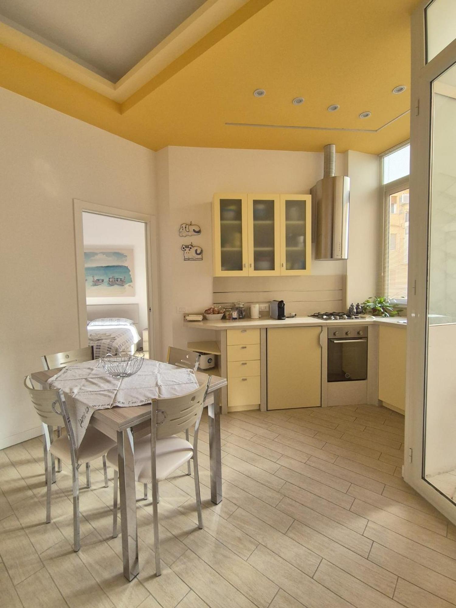 Hotel Kosié - il comfort di classe con due matrimoniali e due bagni indipendenti Palermo Esterno foto